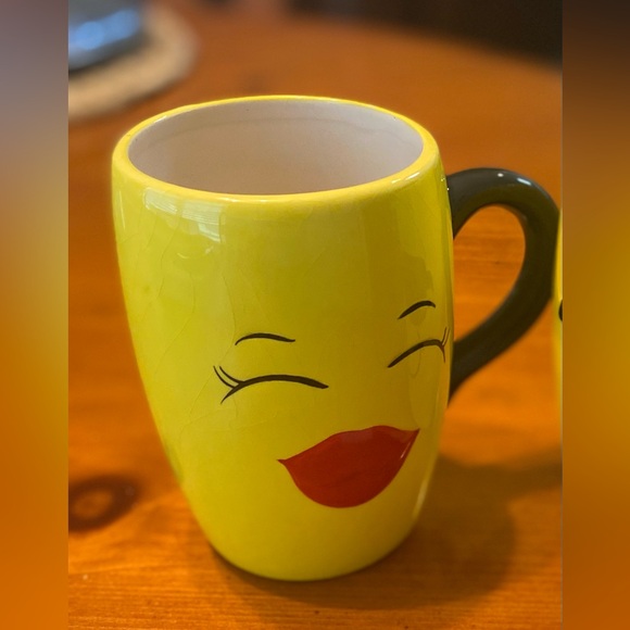 Cracker Barrel Smiley His & Her Yellow/Black Coffee Mugs - Set of 2 - SO CUTE 😎 - Picture 12 of 14